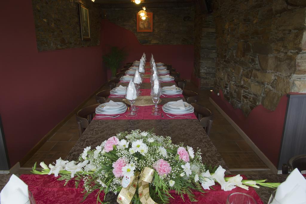 Hotel Rural El Torneiro Villayon Exterior photo